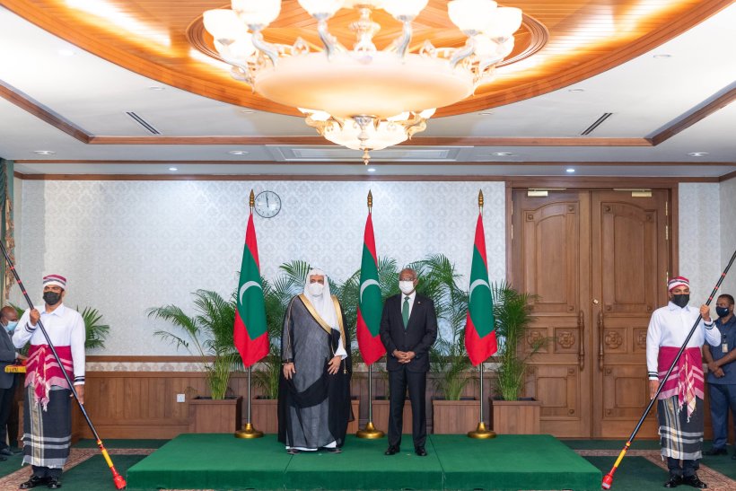 H.E. Dr. Mohammad Alissa received the Order of Honor of the Republic from H.E. President Ibrahim Solih, President of the Republic of Maldives